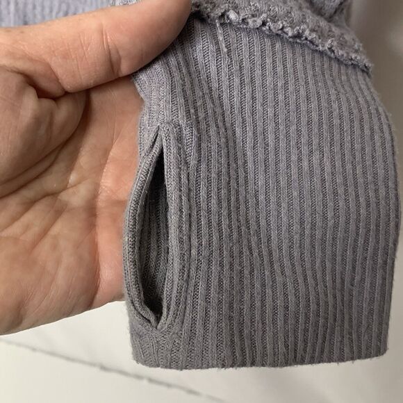 We The Free Womens Tunic Top Medium Storm Gray Waffle Knit Raw Edges Thumb Holes - Picture 7 of 14